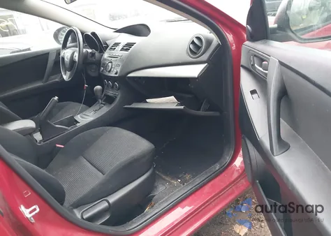 2013 Mazda Mazda3 I Touring z USA, uszkodzony, nr VIN JM1BL1VPXD1738495